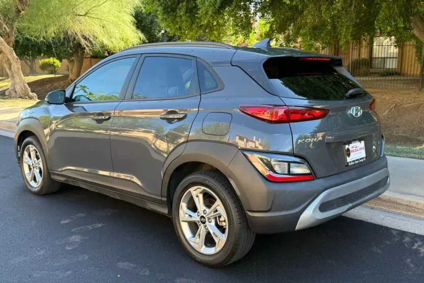 2023 Hyundai Kona SEL photo 1