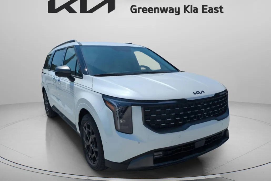2026 Kia Carnival SX photo 1