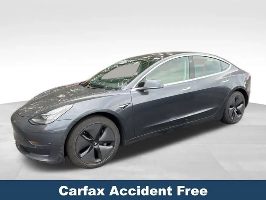 2018 Tesla Model 3 Long Range photo 1