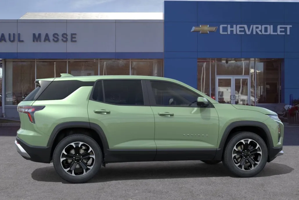 2026 Chevrolet Equinox LT photo 1