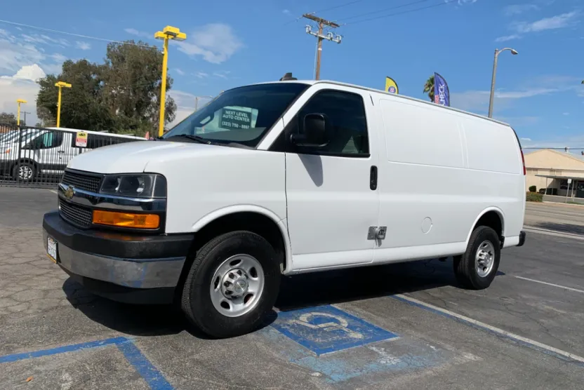 2022 Chevrolet Express Cargo Van 2500 photo 1