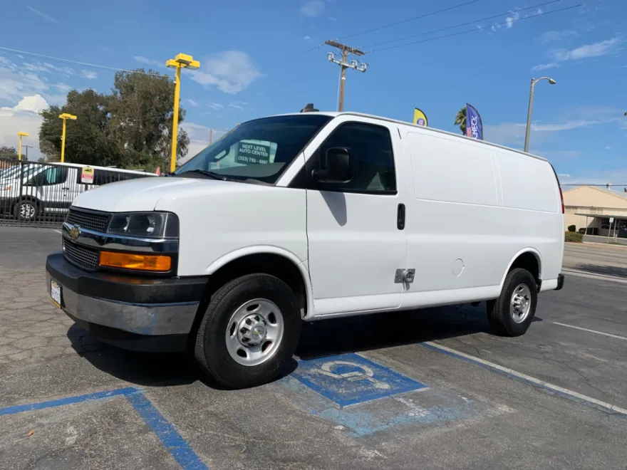 2022 Chevrolet Express Cargo Van 2500 photo 1