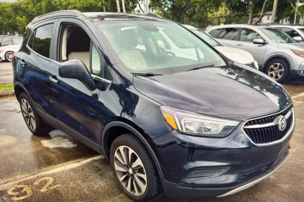 2022 Buick Encore Preferred photo 1