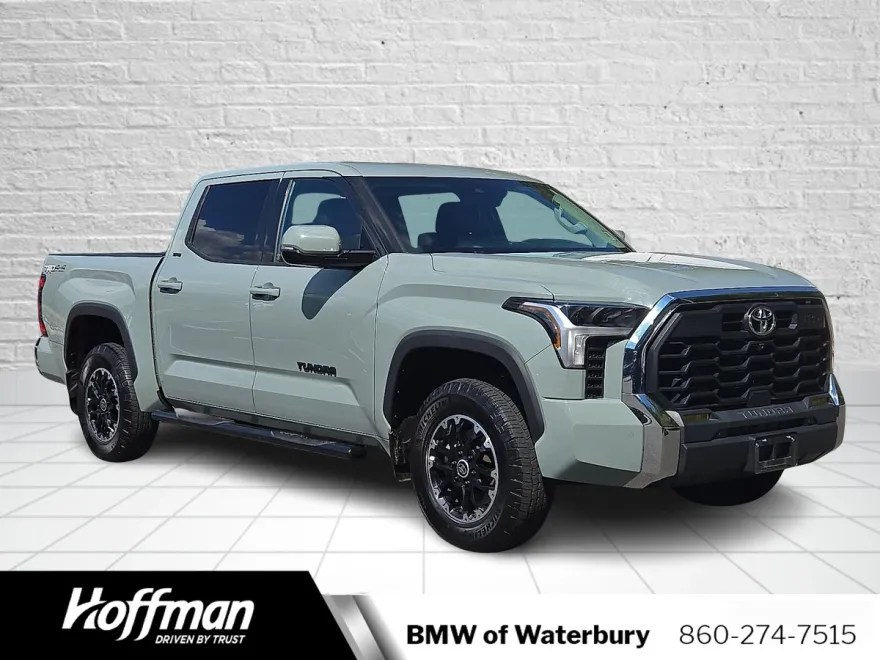 2022 Toyota Tundra SR5 CrewMax photo 1
