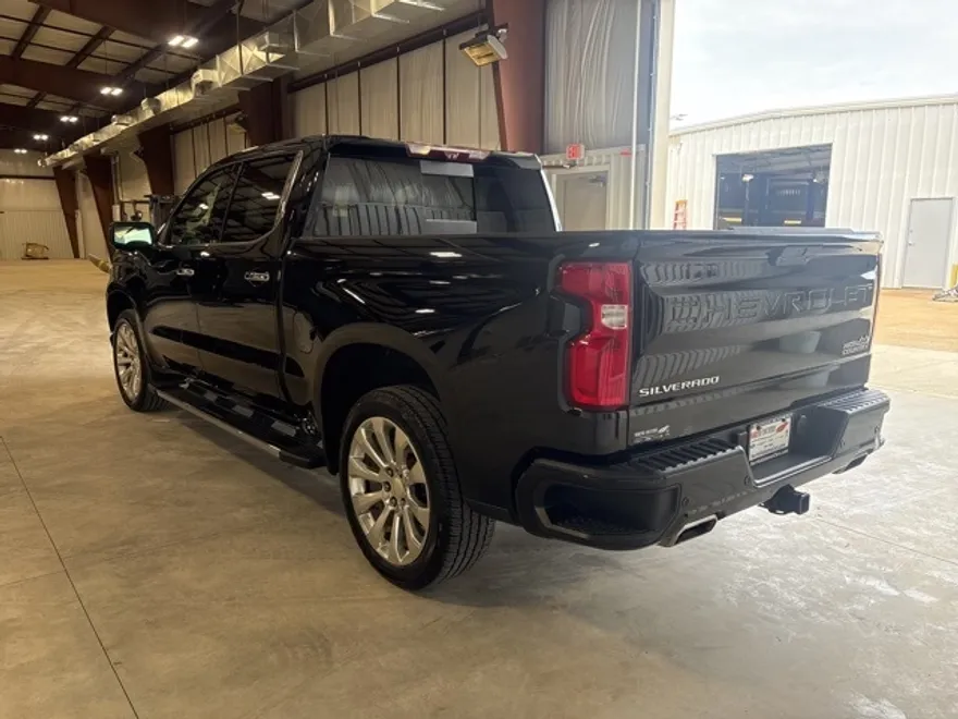 2021 Chevrolet Silverado 1500 High Country photo 1