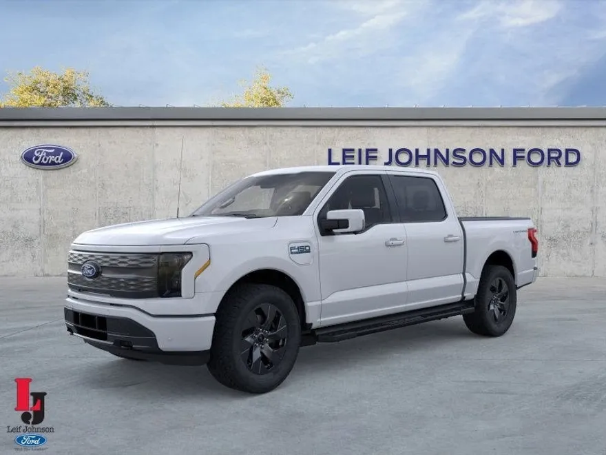 2025 Ford F-150 Lightning Lariat photo 1