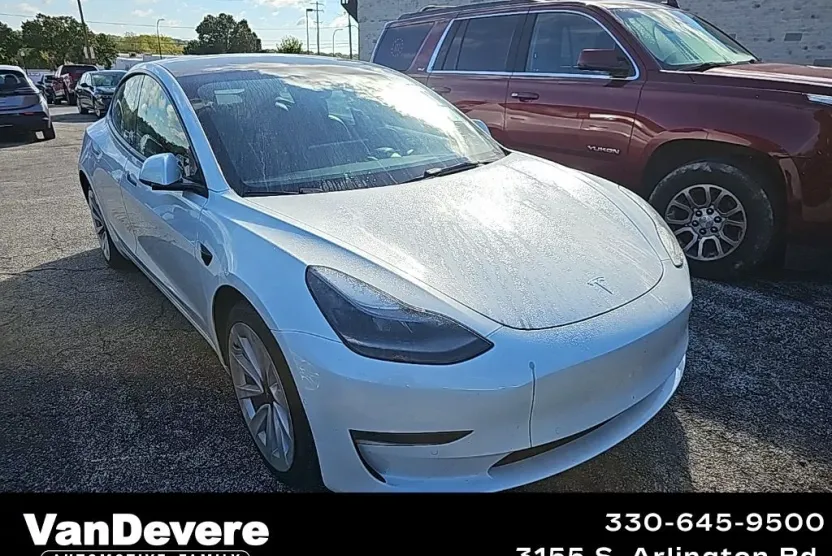 2022 Tesla Model 3 photo 1
