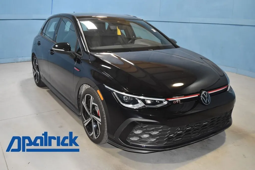 2024 Volkswagen Golf GTI SE photo 1