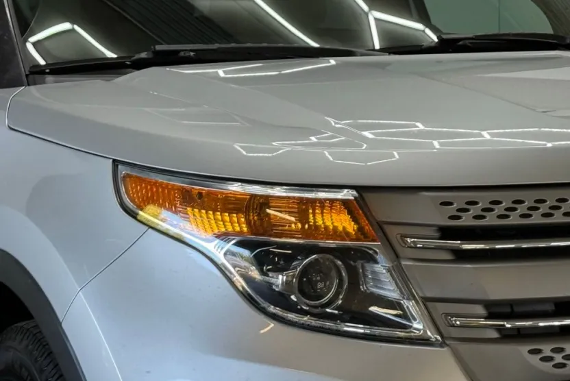 2015 Ford Explorer Base photo 1