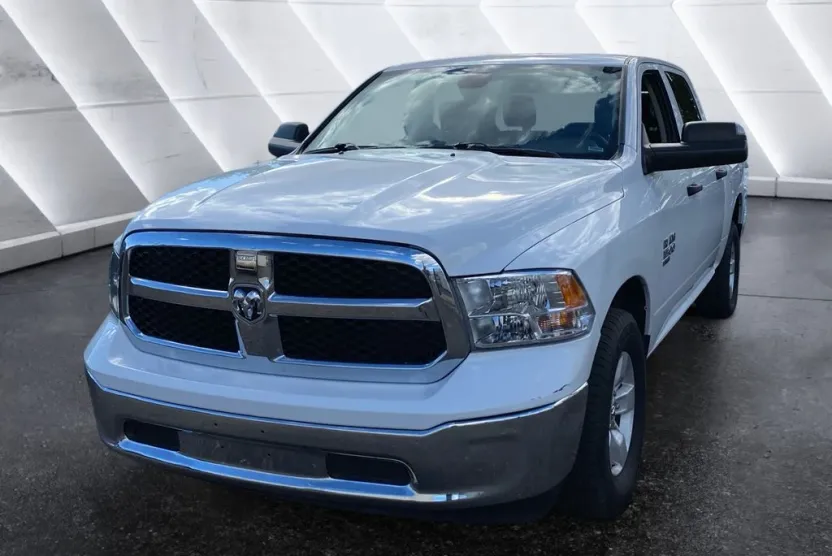 2023 Ram 1500 Classic SLT photo 1