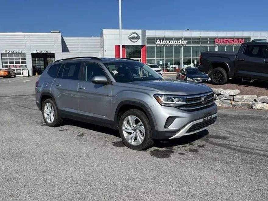2022 Volkswagen Atlas V6 SE Technology photo 1