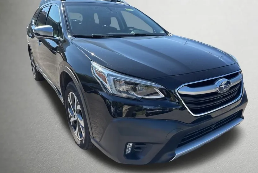 2022 Subaru Outback Touring XT photo 1