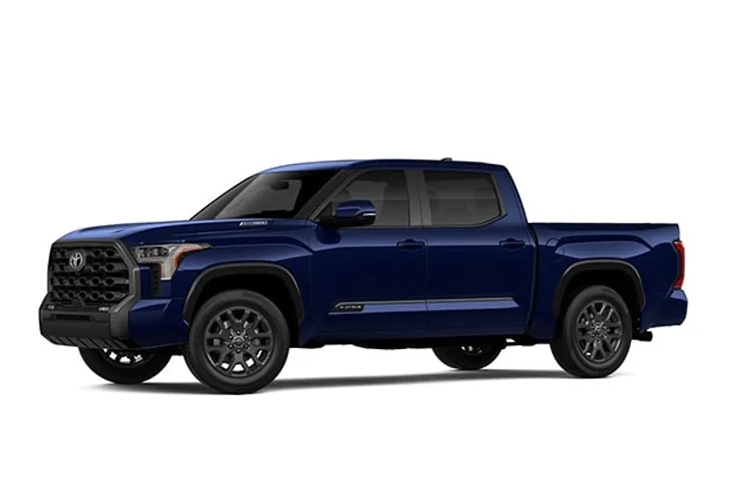 2025 Toyota Tundra Platinum CrewMax photo 1