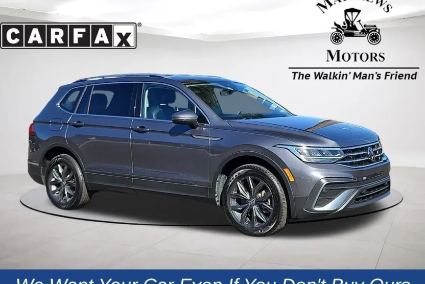 2022 Volkswagen Tiguan SE photo 1