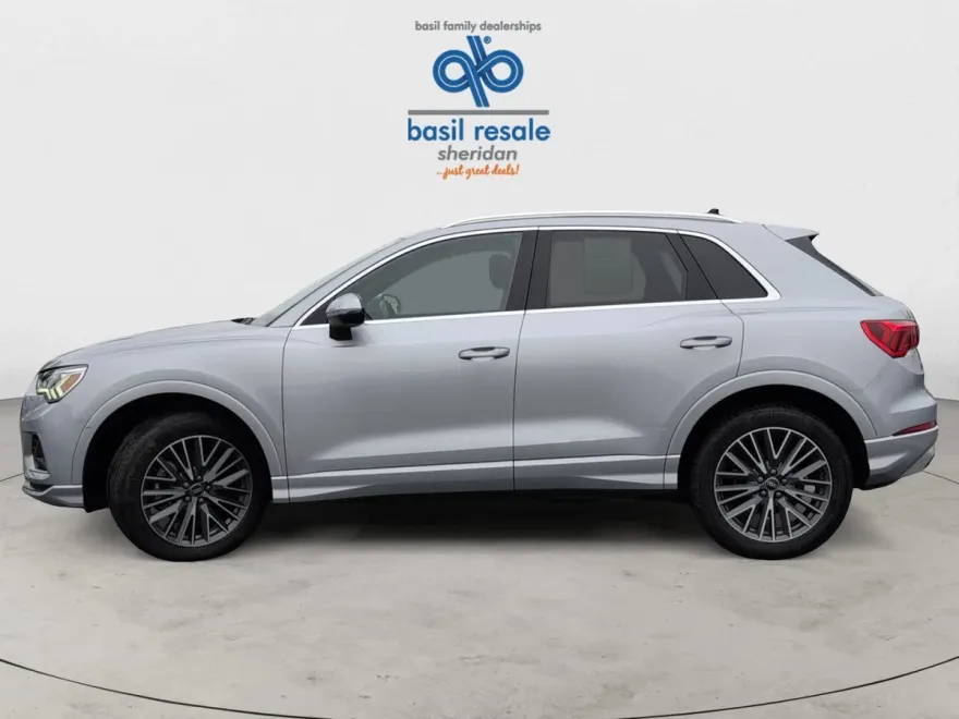 2022 Audi Q3 Premium Plus 40 TFSI photo 1