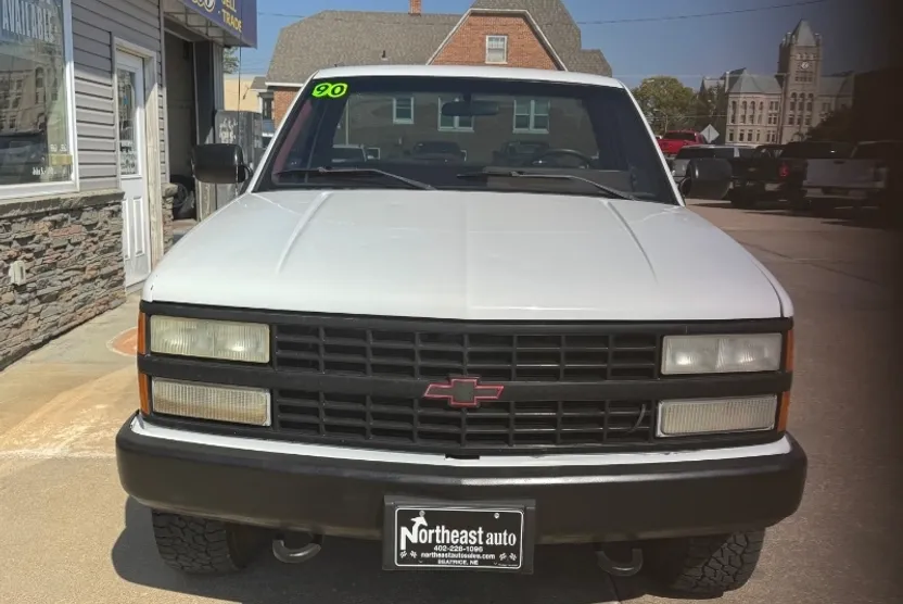 1990 Chevrolet Silverado photo 1