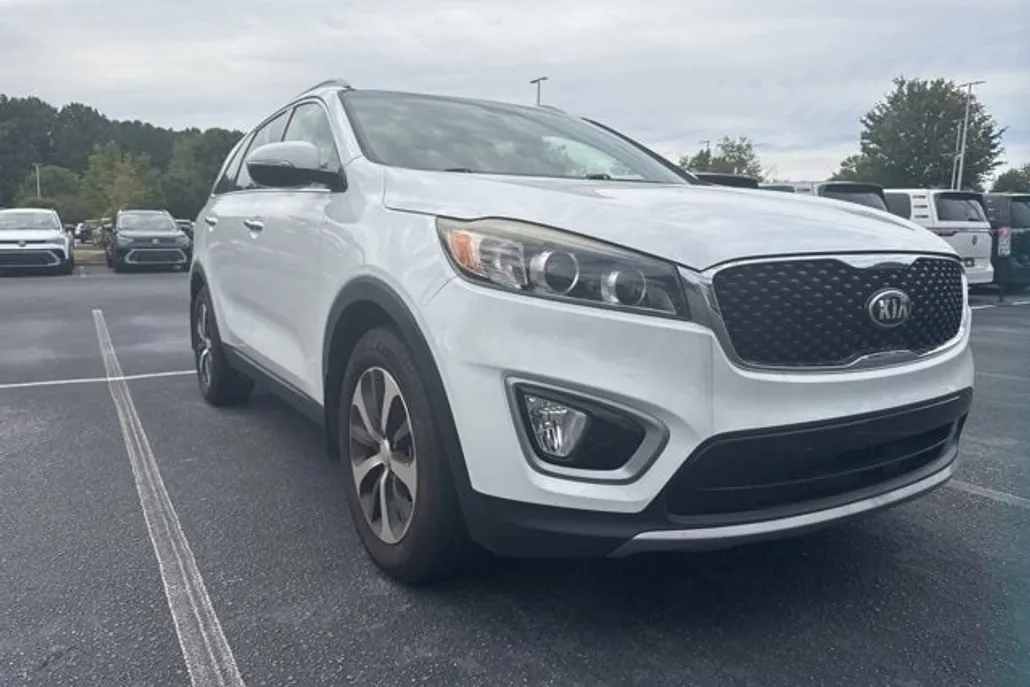2017 Kia Sorento EX photo 1