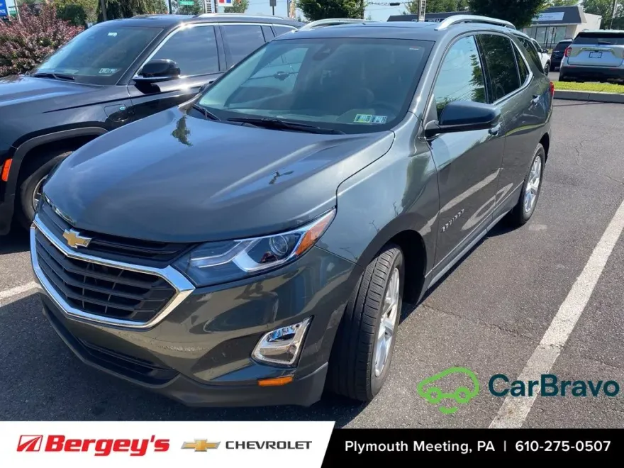 2020 Chevrolet Equinox LT photo 1