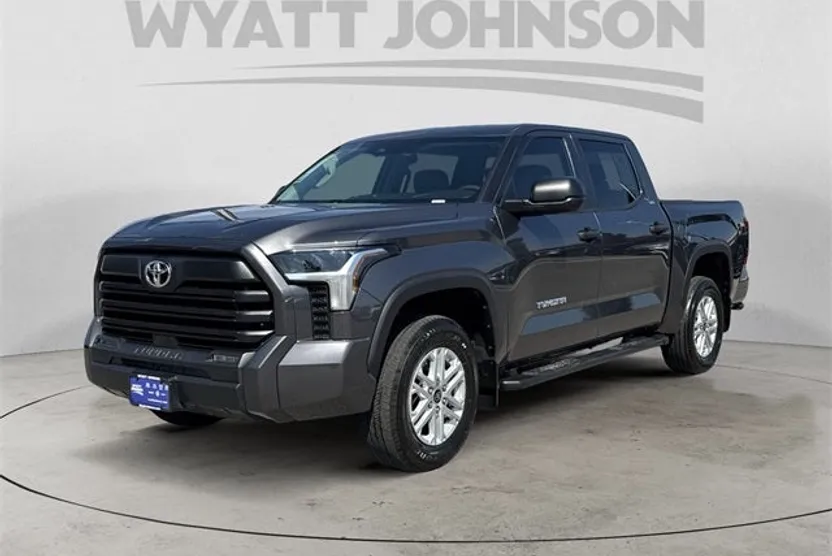 2024 Toyota Tundra SR5 photo 1