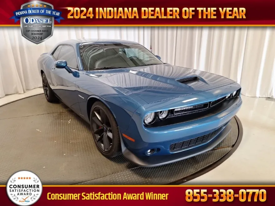 2022 Dodge Challenger R/T photo 1