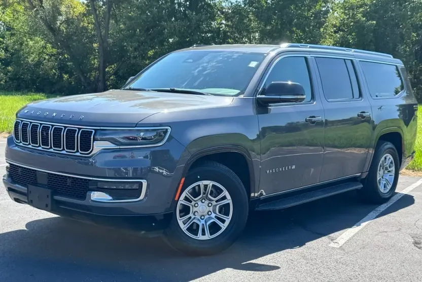 2024 Jeep Wagoneer L Base photo 1