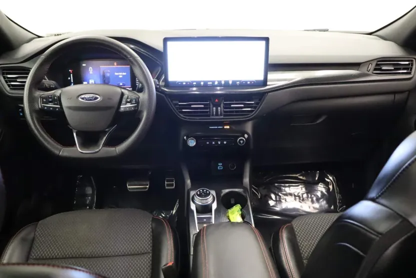 2023 Ford Escape Hybrid ST-Line photo 1