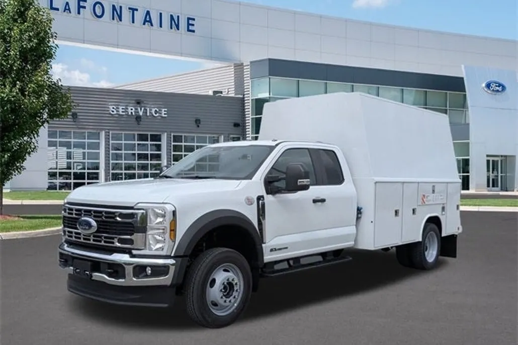 2025 Ford F-550 photo 1