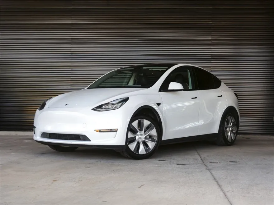 2021 Tesla Model Y Long Range photo 1