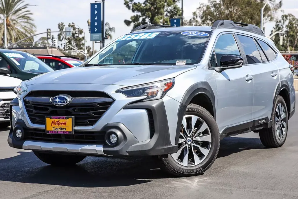 2023 Subaru Outback Limited photo 1