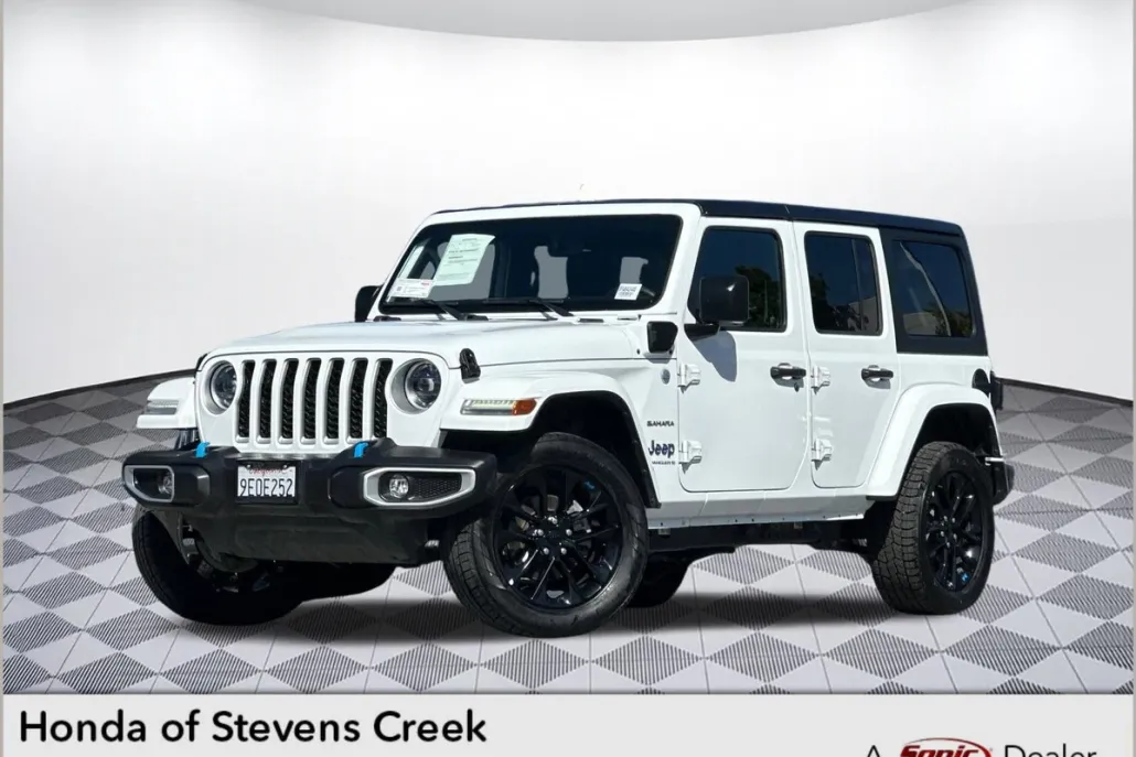 2023 Jeep Wrangler 4xe Sahara photo 1