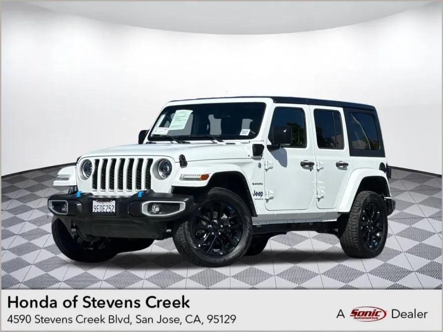 2023 Jeep Wrangler 4xe Sahara photo 1