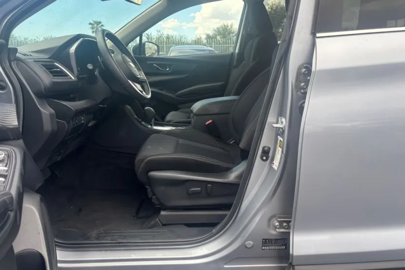 2024 Subaru Ascent Premium photo 1