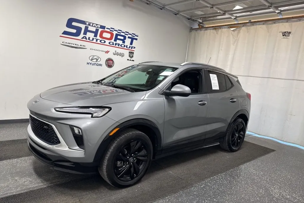 2024 Buick Encore GX Sport Touring photo 1