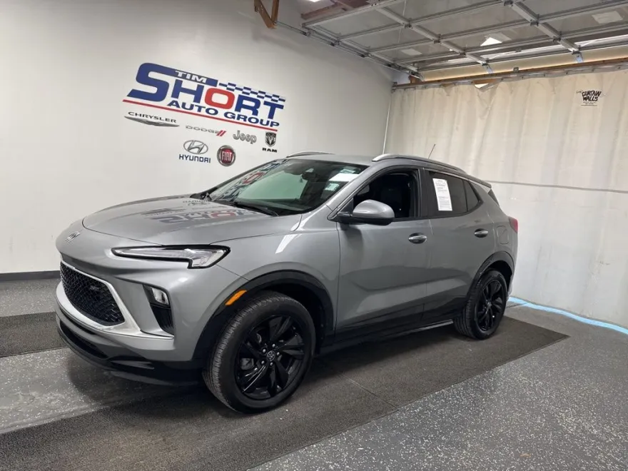 2024 Buick Encore GX Sport Touring photo 1