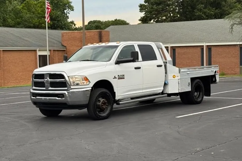 2017 Ram 3500 Tradesman photo 1
