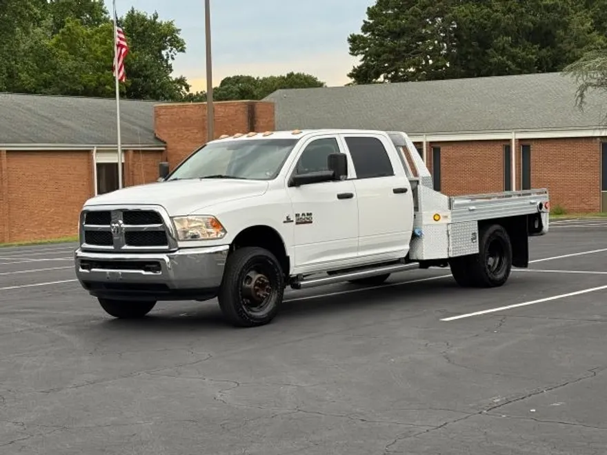 2017 Ram 3500 Tradesman photo 1