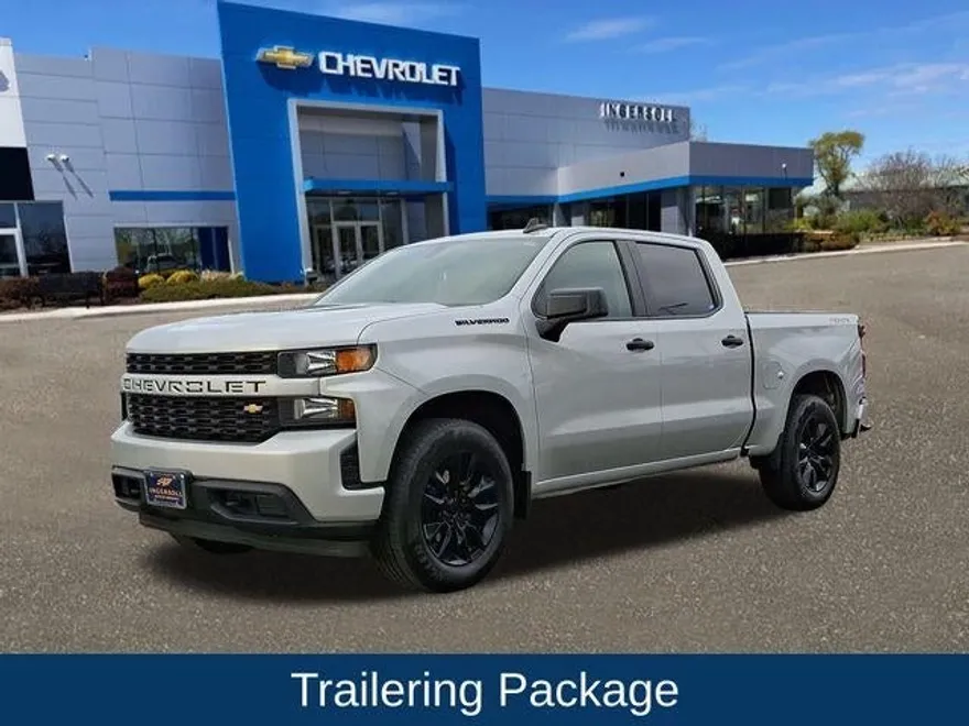 2019 Chevrolet Silverado 1500 Custom photo 1