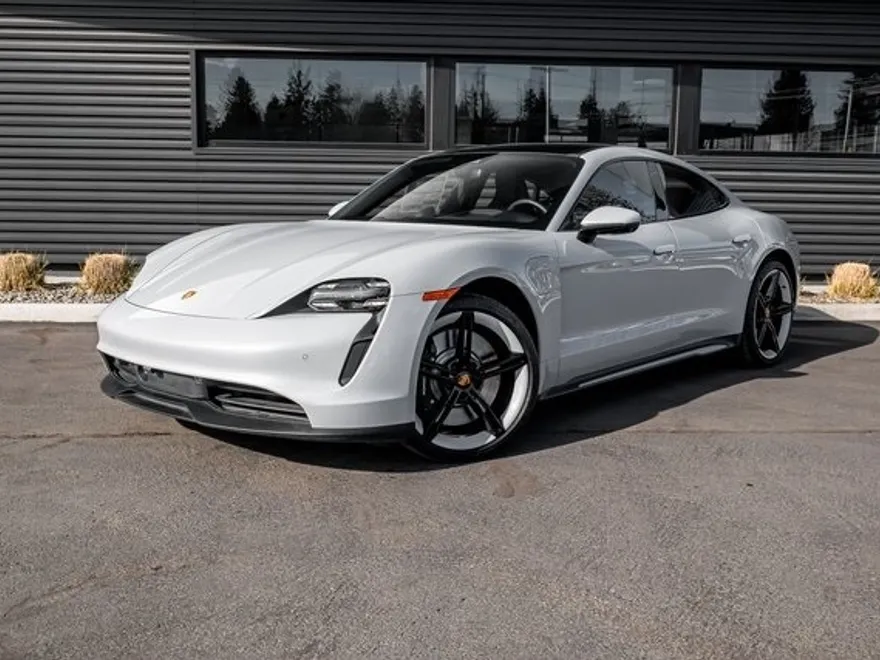 2024 Porsche Taycan 4S photo 1