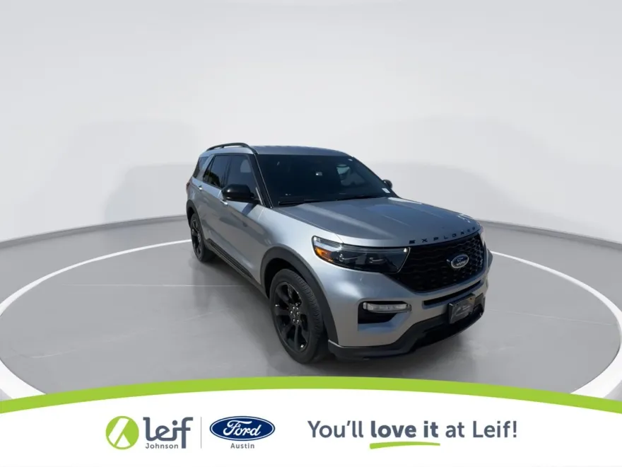 2022 Ford Explorer ST photo 1