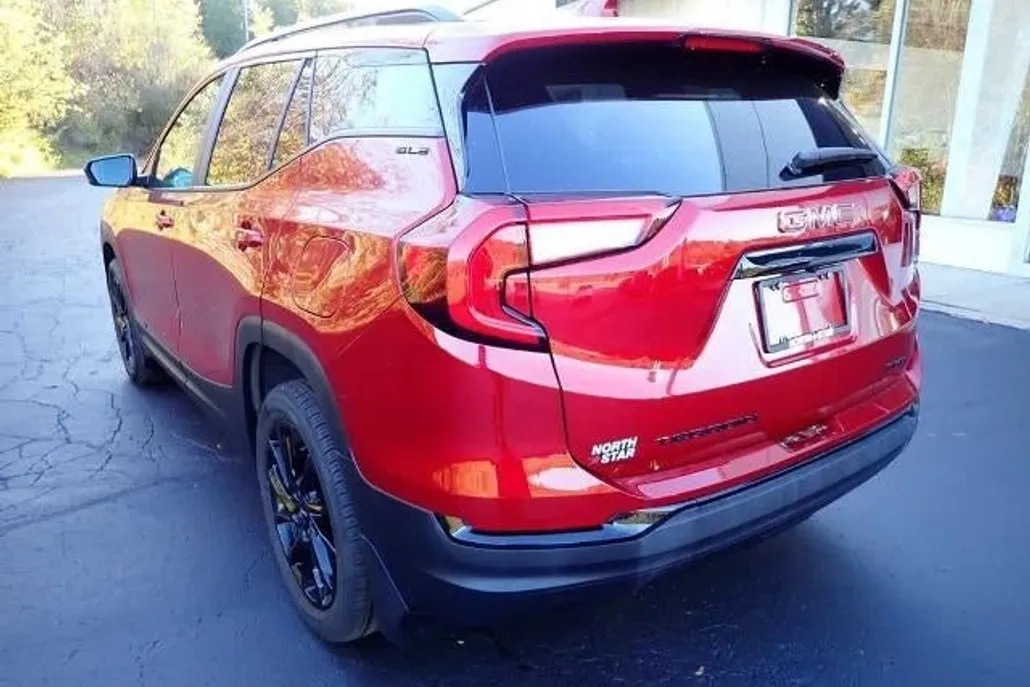 2024 Gmc Terrain SLE photo 1