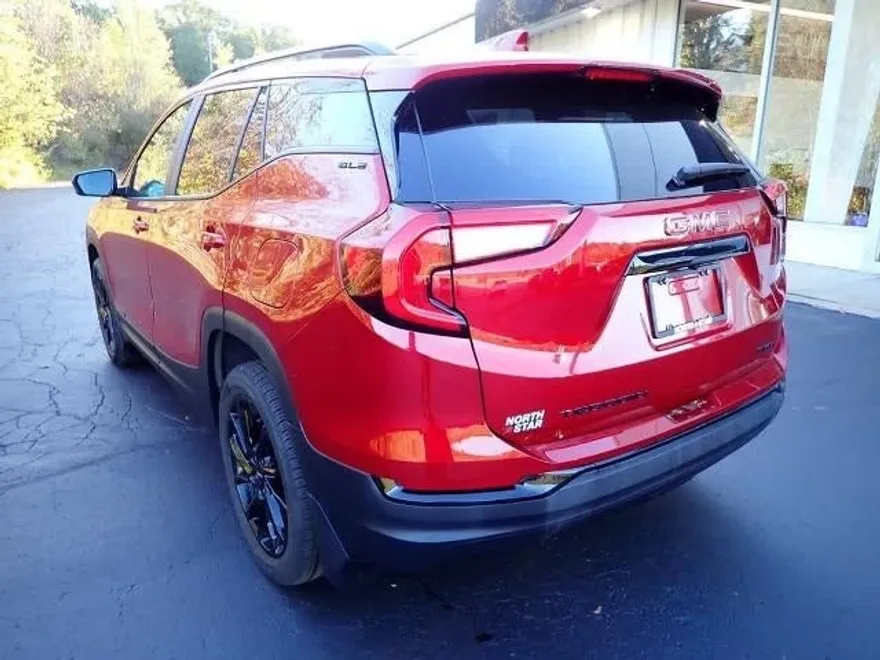2024 Gmc Terrain SLE photo 1