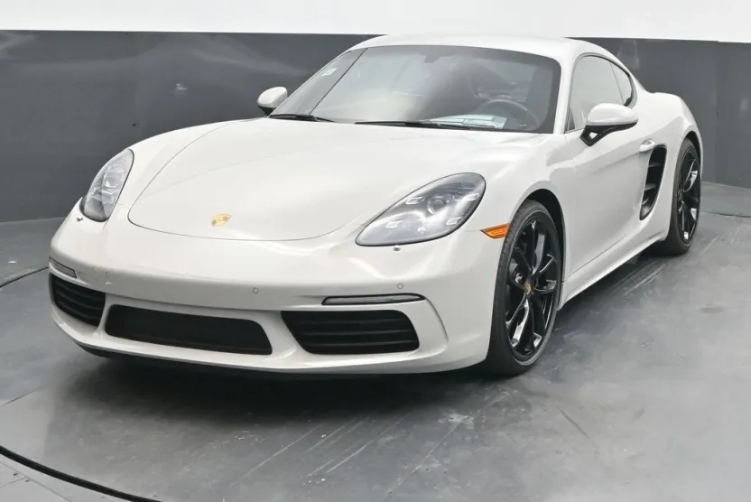 2025 Porsche Cayman photo 1