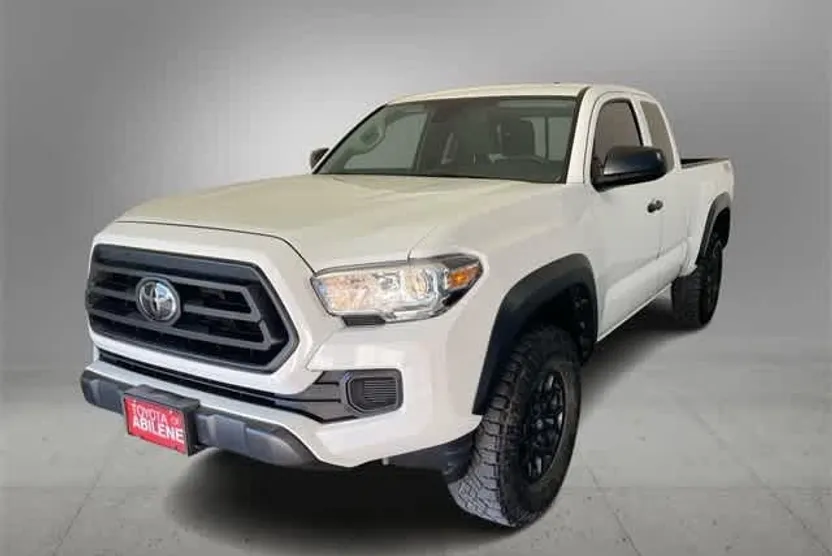 2022 Toyota Tacoma LE photo 1