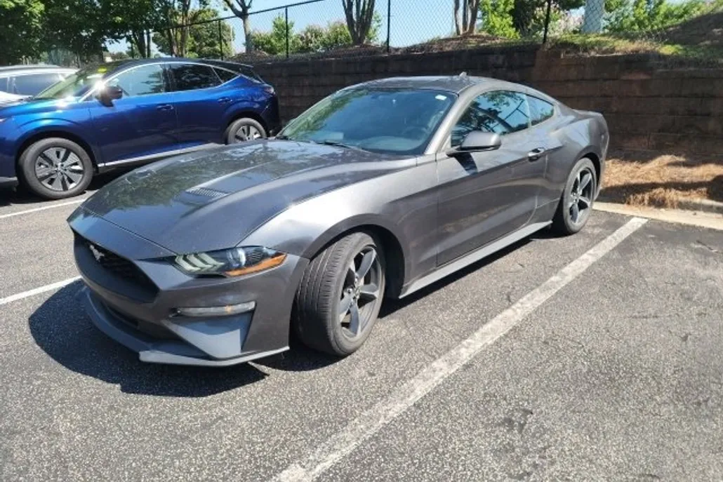 2020 Ford Mustang EcoBoost photo 1