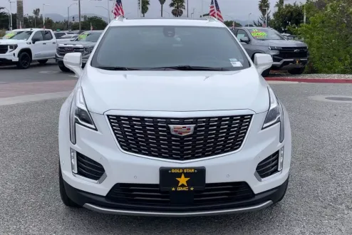 2021 Cadillac XT5 Premium Luxury photo 3