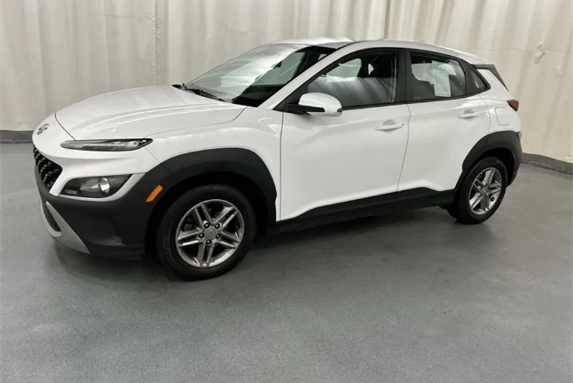 2023 Hyundai Kona SE photo 1
