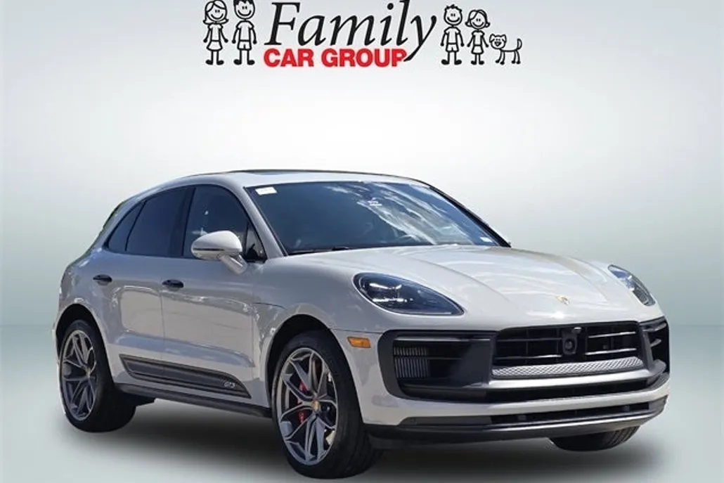 2024 Porsche Macan GTS photo 1