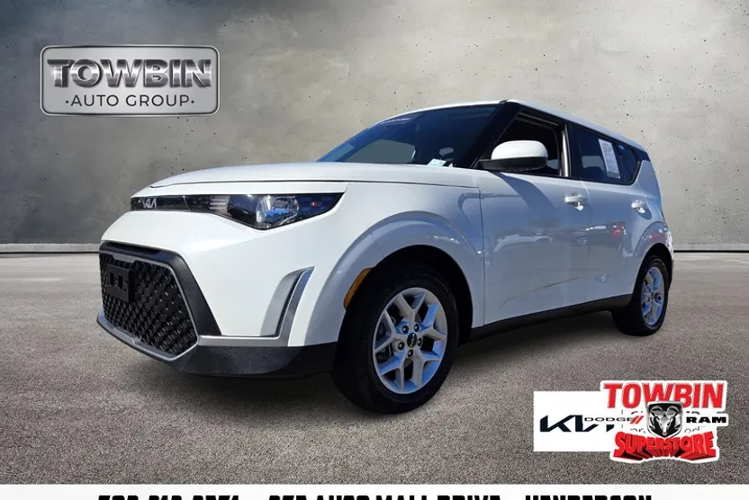 2024 Kia Soul LX photo 1