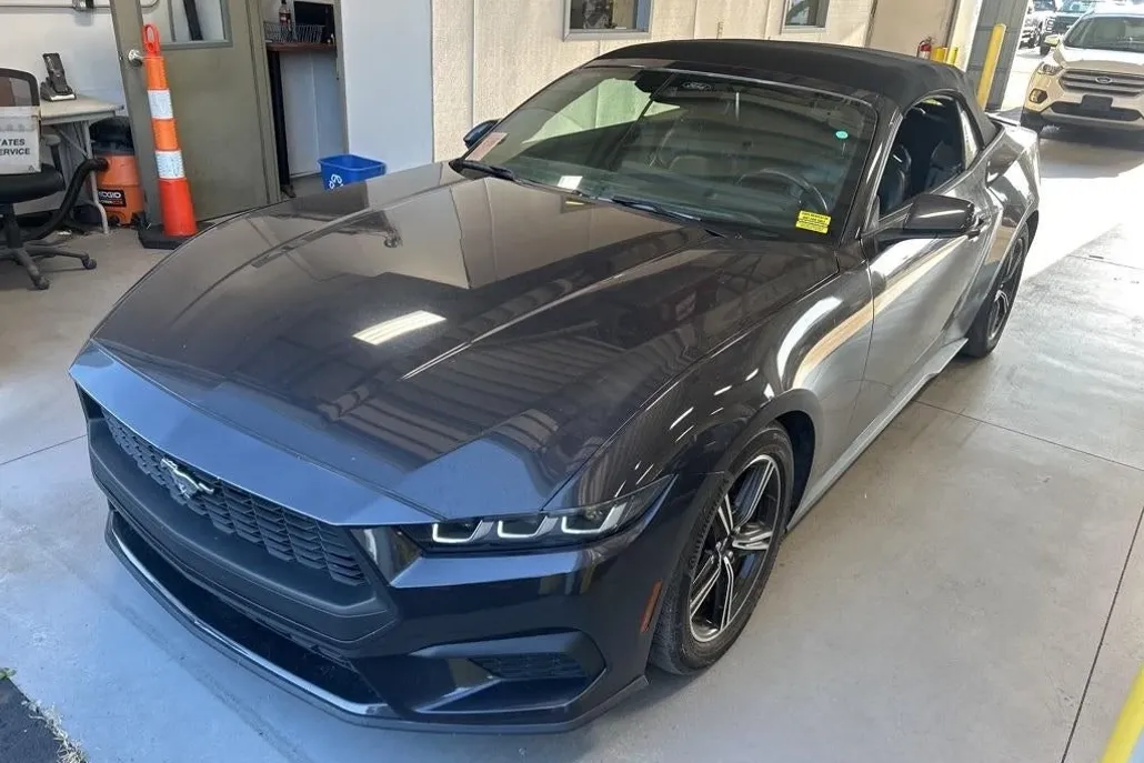 2024 Ford Mustang EcoBoost Premium photo 1