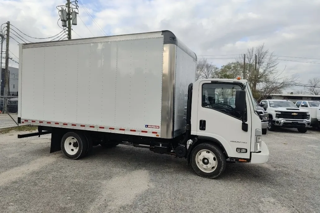 2024 Chevrolet Silverado 4500HD Base photo 1